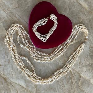 Vintage Elegant Cream Pearl Necklace and Bracelet Set